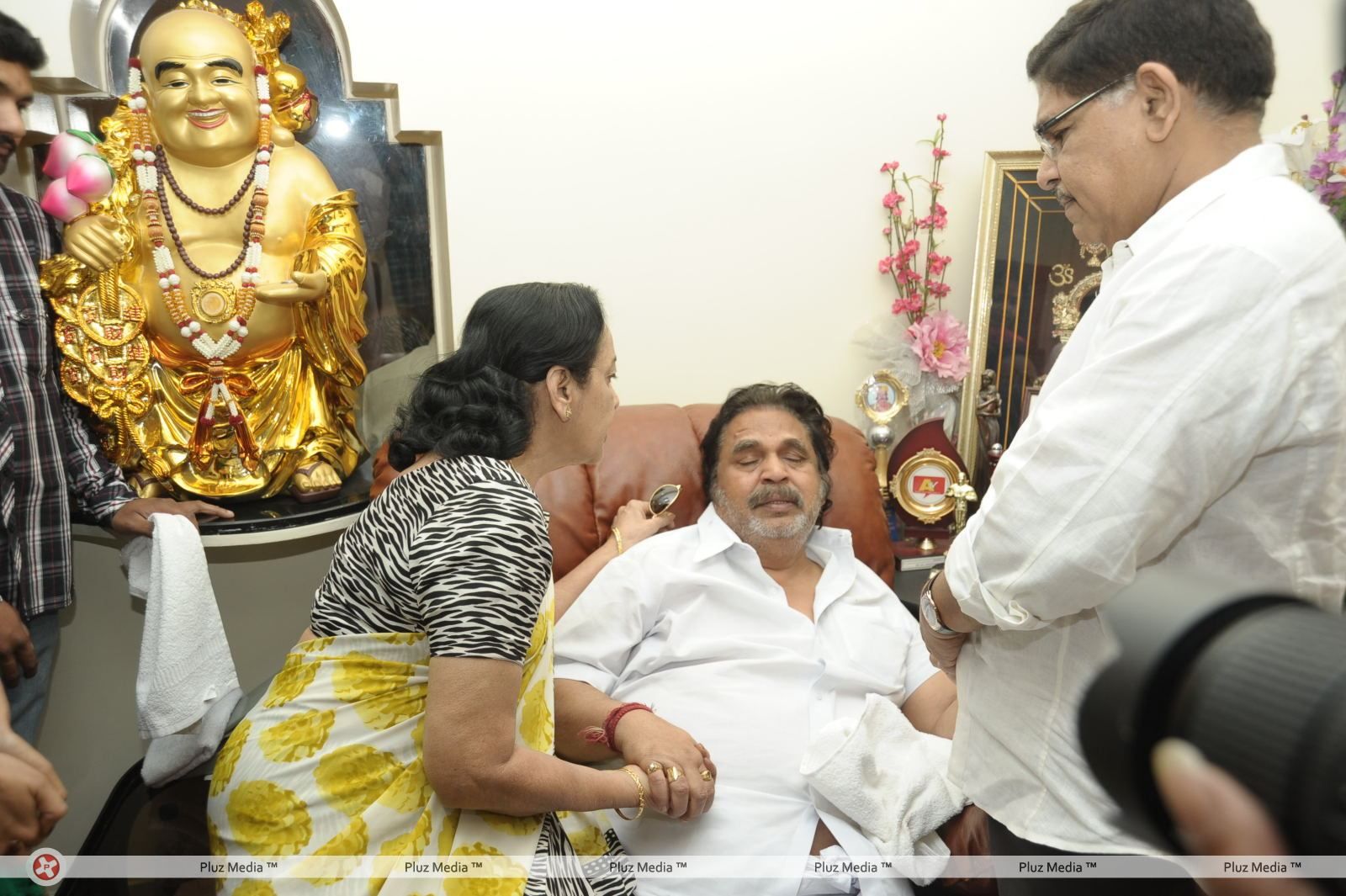 Dasari Padma Funeral and Condolences Pictures | Picture 112290